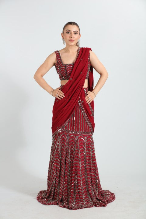 Nooré Nazakat Heavily embroidered Fish cut saree