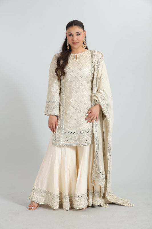 Inaaya  Gotta Patti Hand-Embroidered Chanderi Set
