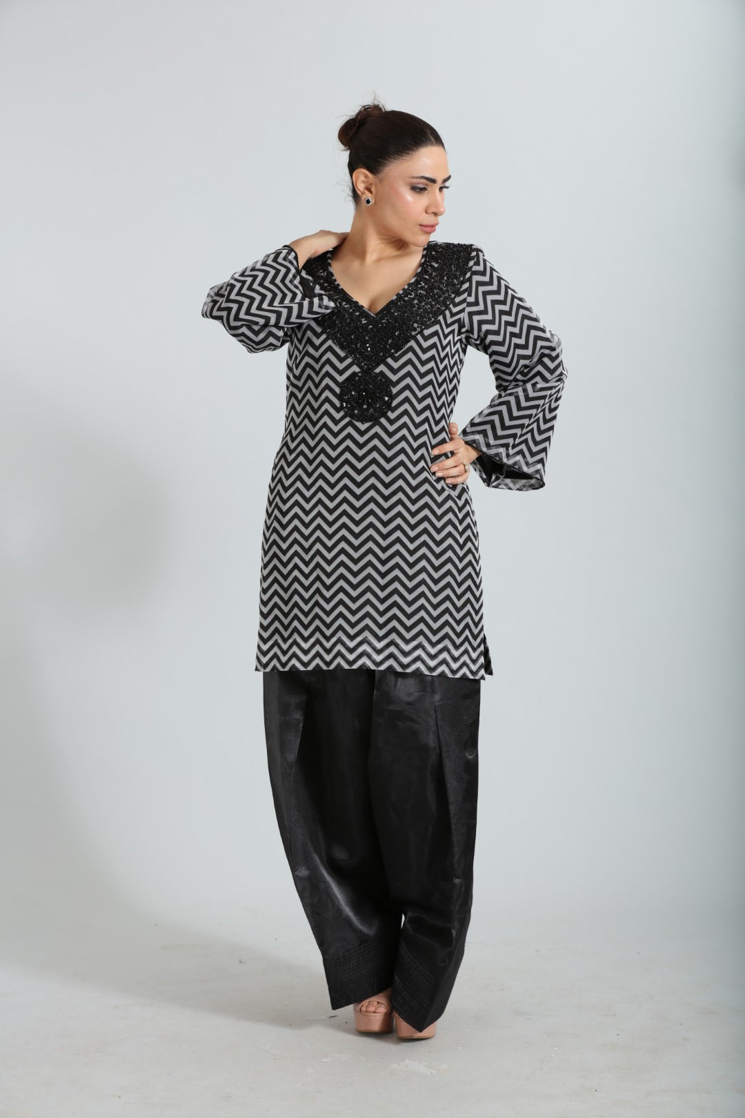 Liyana — Oranza Farshi Salwar Set