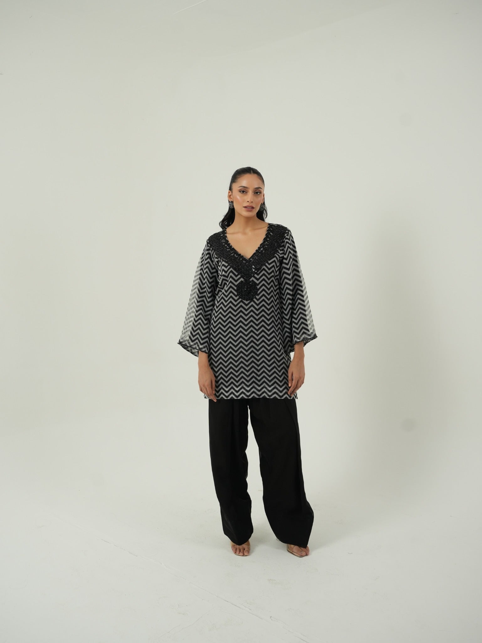 Front look of Black and White Chevron kurta set