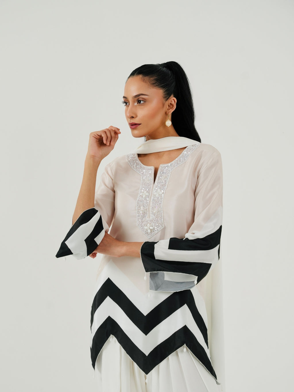 Ivory Chevron kurta hand embroidery detail