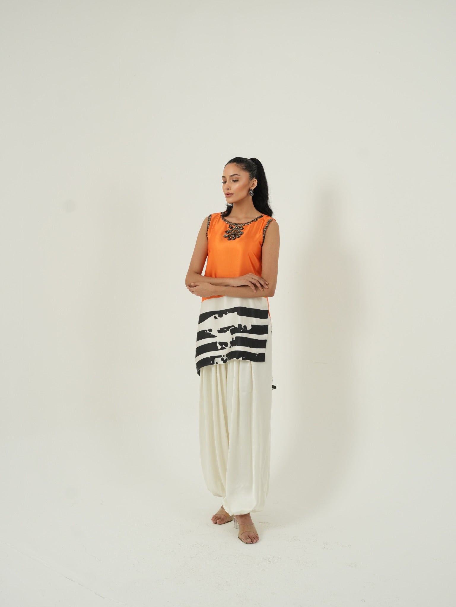 Full look of Tangerine kurta set with balloon salwar